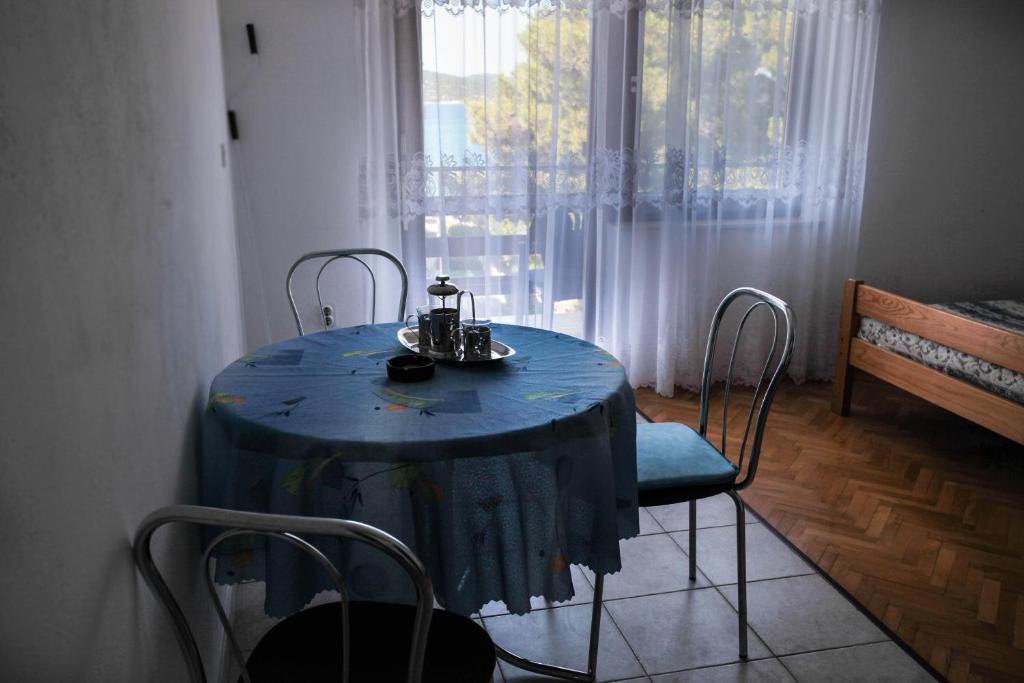 Apartment Rajna *